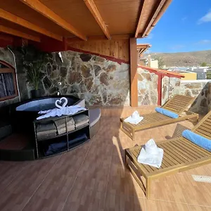 Chabela's Seaview Penthouse & Appartement